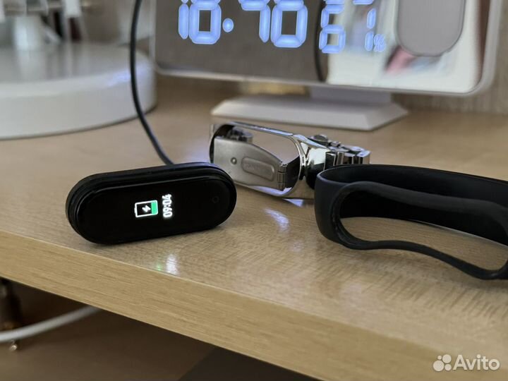 Фитнес-трекер Xiaomi Mi SMART Band 5