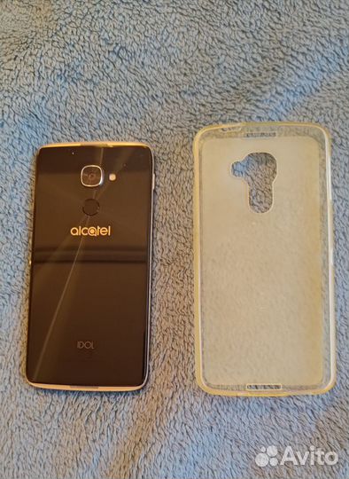 Мобильный телефон Alcatel Idol Pro на Windows