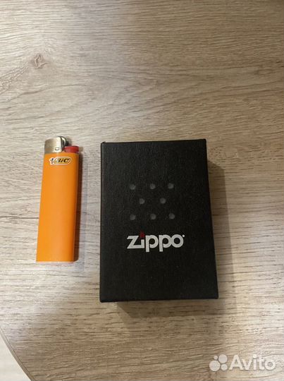 Зажигалка бензиновая zippo