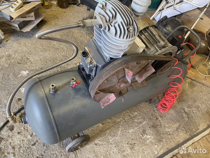 Воздушный компрессор