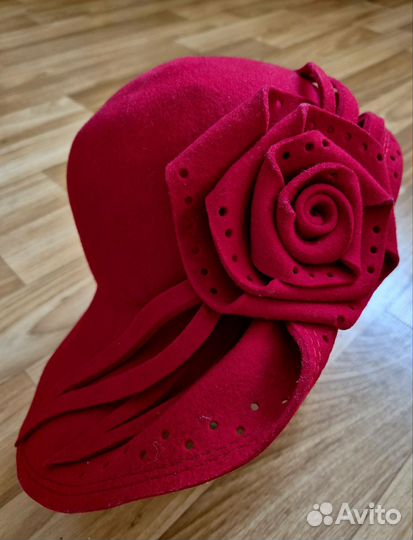 Шляпа фетровая женская красная