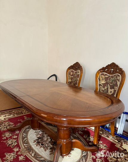 Кухонный стол