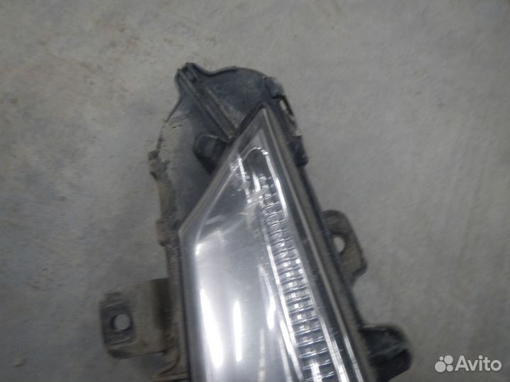 Б/У Б/У Фара противотуманная правая, Lexus