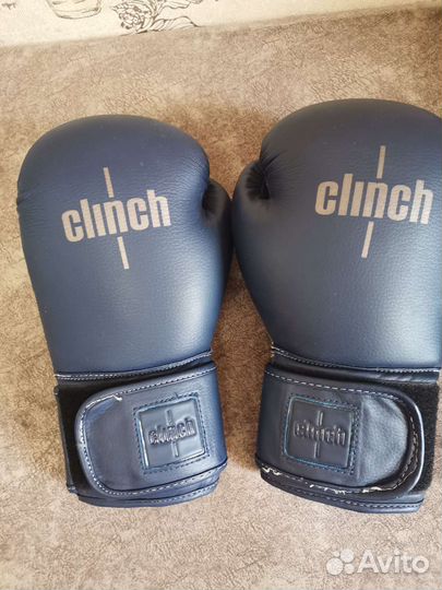 Боксерские перчатки
