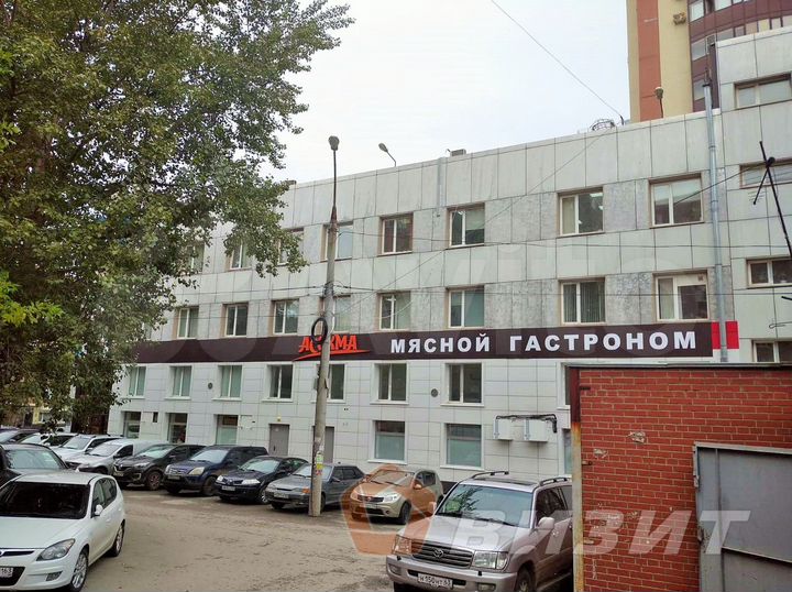 Помещение с арендаторами в новом жилом массиве