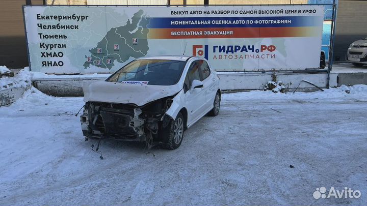 Кронштейн двигателя правый Peugeot 308 (T7) 965592