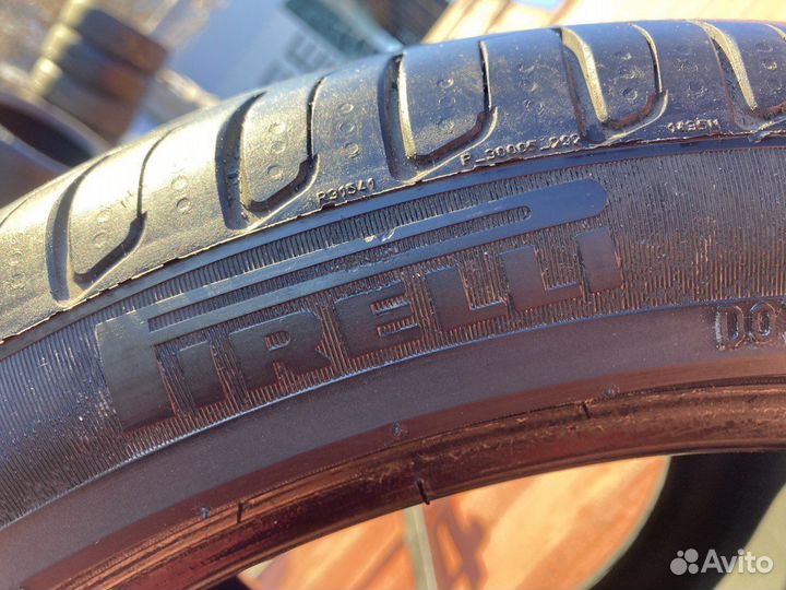 Pirelli Cinturato P7 275/35 R19 100Y