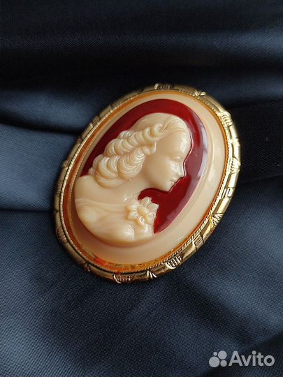 Брошь винтажная чехия