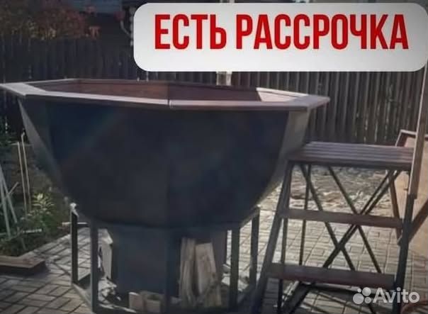 Банный чан с веслом с отделкой из лиственницы