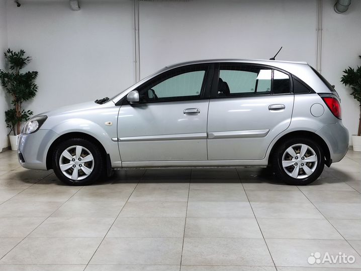 Kia Rio 1.4 AT, 2011, 322 000 км