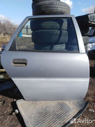 Дверь на opel vectra а