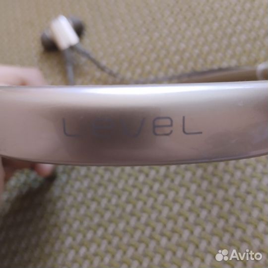Наушники samsung level