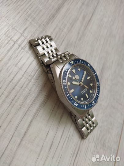San Martin 200m Blue Diver