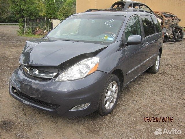 Разбор на запчасти Toyota Sienna 2