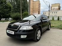 Skoda Octavia 1.6 MT, 2009, 213 000 км, с пробегом, цена 899 000 руб.