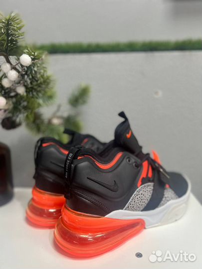 Кроссовки мужские nike