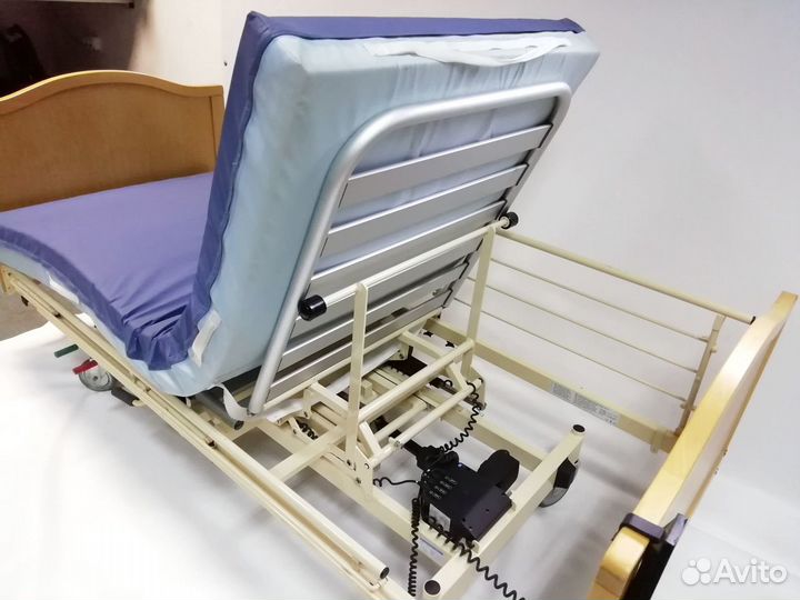 Медицинская кровать с электро приводом. В наличии