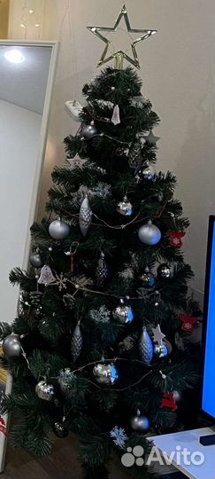 Елка искусственная 150 см + игрушки набор