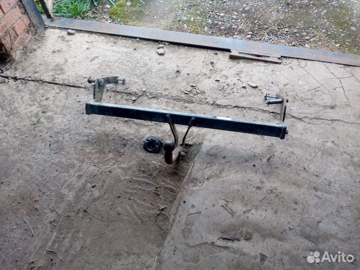 Фаркоп дастер 2019