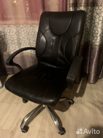 Компьютерное кресло