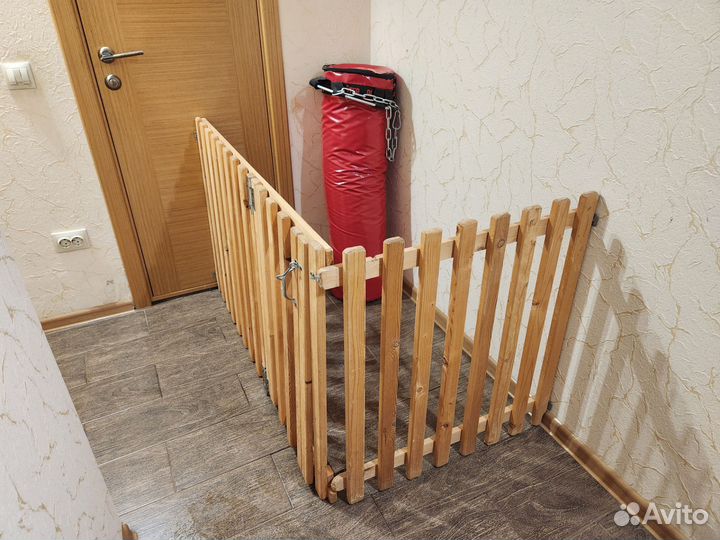 Вольер,домик,место,клетка угловой для собак