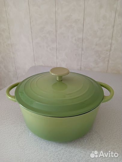 Кастрюля с крышкой,чугун 3л.- Deco