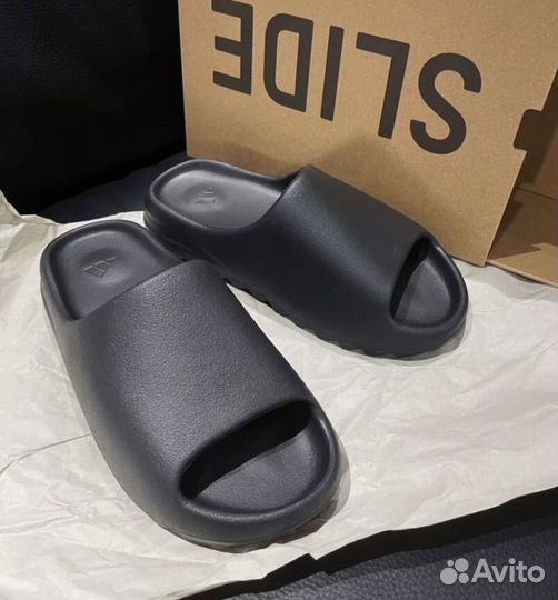 Тапки adidas yeezy slide