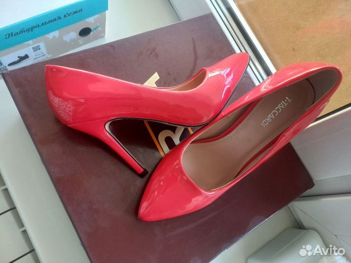 Туфли женские 37 размер красные