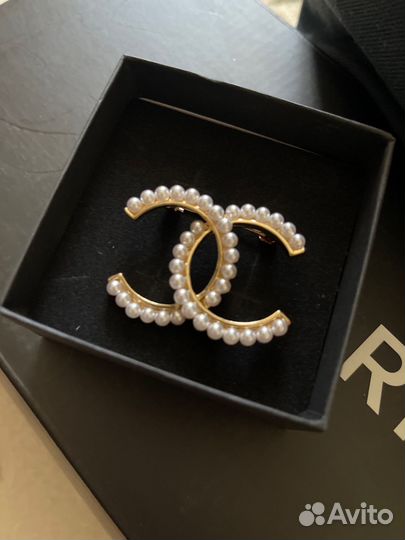 Брошь Chanel