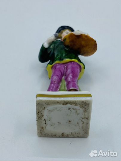 Статуэтка Торговец рыбой 19 в