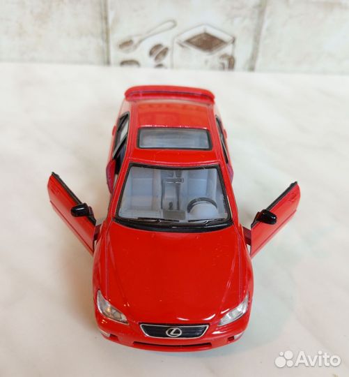 Автомобиль игрушка