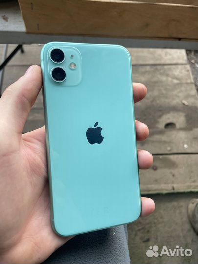 iPhone 11, 64 ГБ