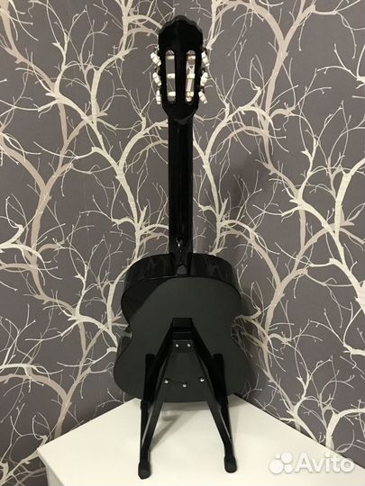 Классическая гитара 4/4 черного цвета