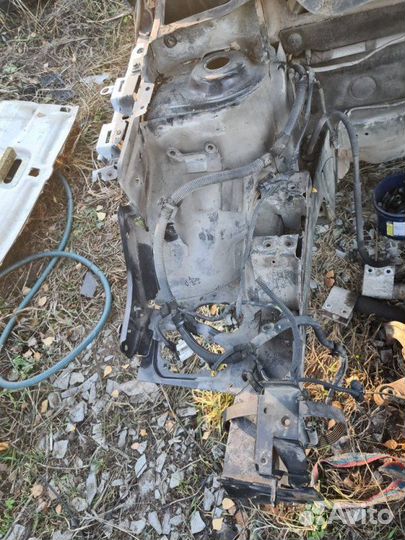 Лонжерон передний правый Peugeot 308 хэтчбек 2008