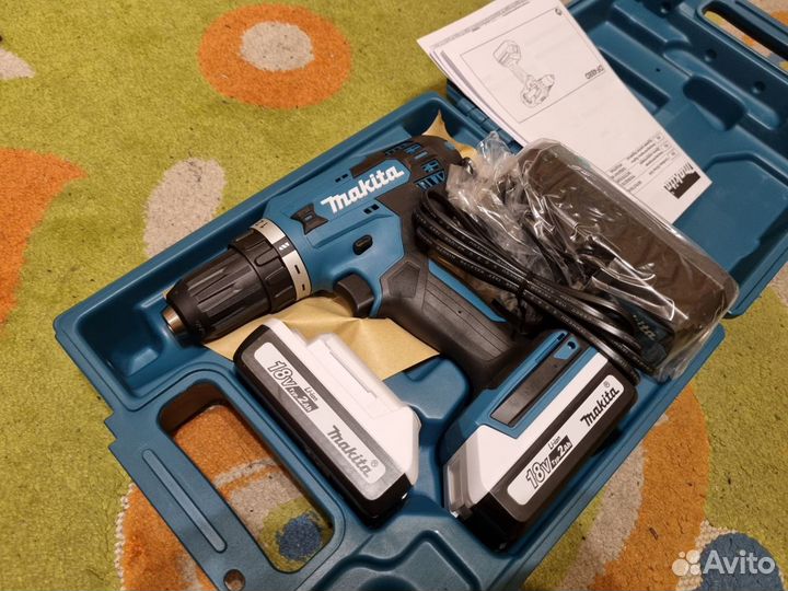 Новый оригинал Шуруповерт Makita DF488dwae 18 В 2А