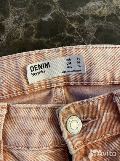 Джинсы Bershka