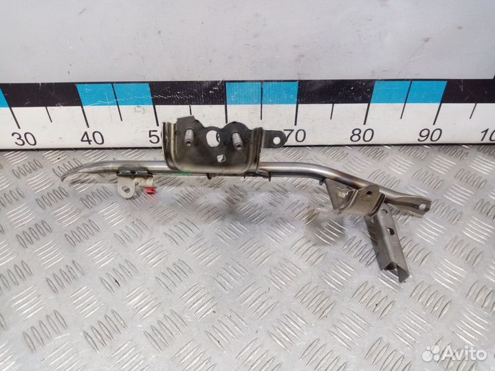 Б/У Усилитель торпедо правый Prius#001