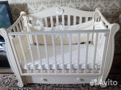 Кровать детская + матрас новый зима - лето,маятник