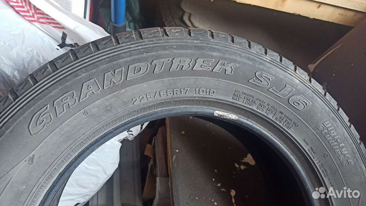 Dunlop Grandtrek SJ6 225/65 R17 101Q