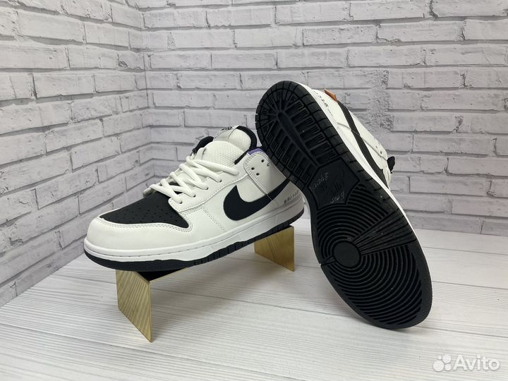 Кроссовки nike sb dunk low toyota AE86