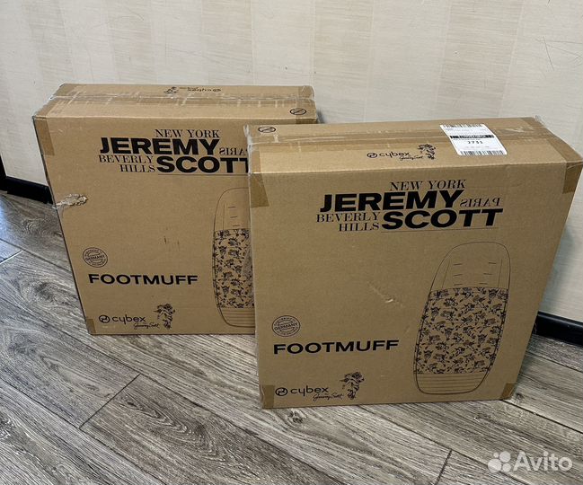Новый конверт в коляску Cybex Priam Jeremy Scott