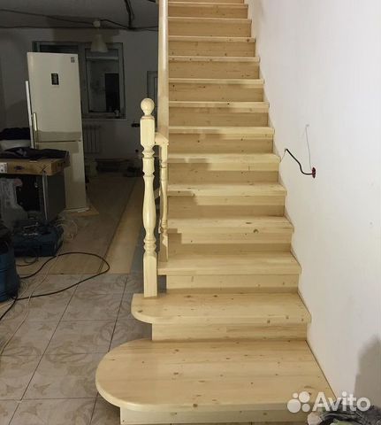Деревянные готовые лестницы