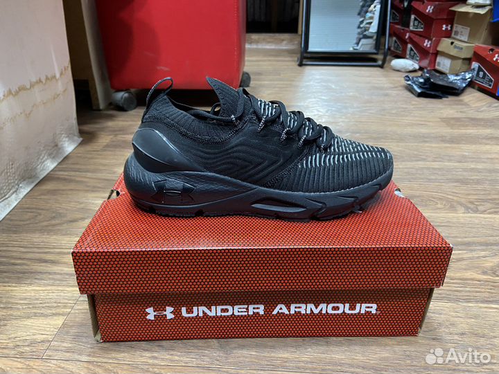 Кроссовки under armour