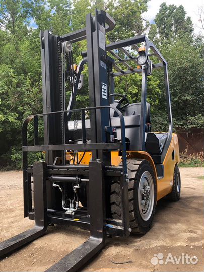Вилочный погрузчик UN Forklift FD25, 2024