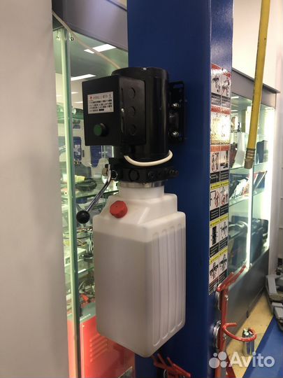 Подъемник автомобильный 2х стоечный Brann Т4