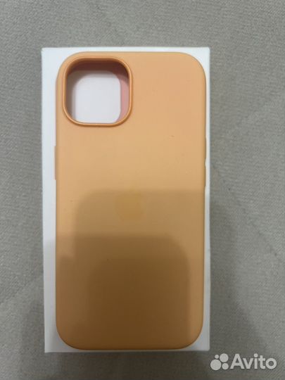 Чехол на iPhone 15