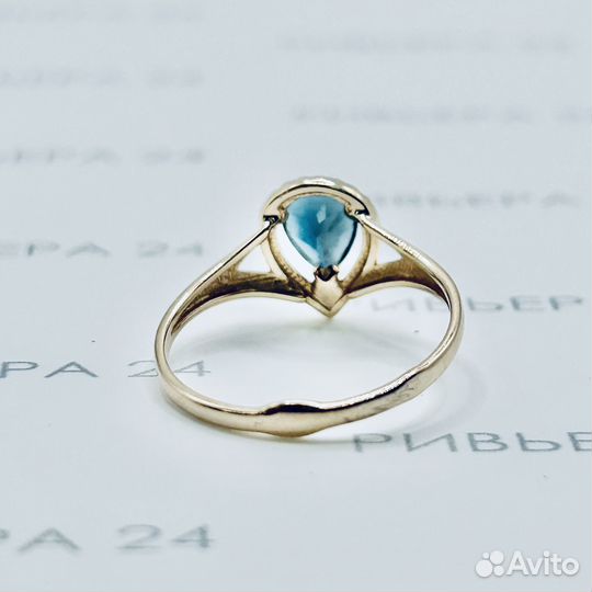 Золотое кольцо с камнем