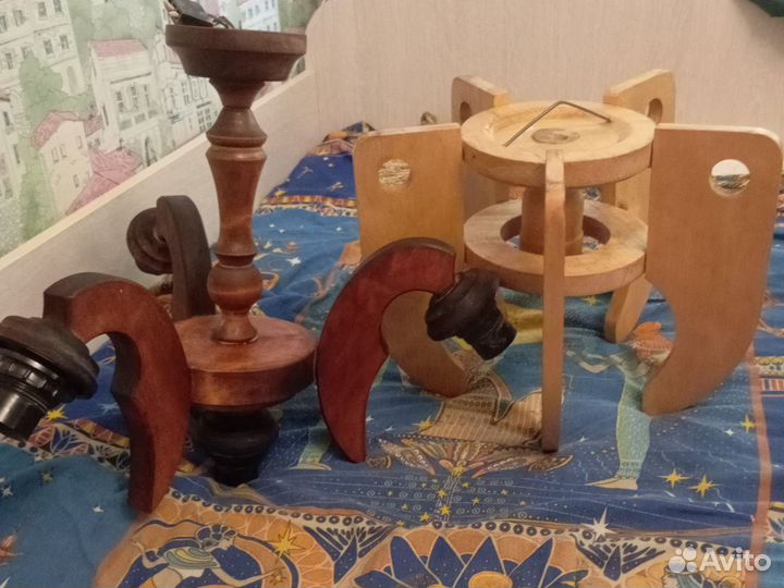 Две люстры дерево