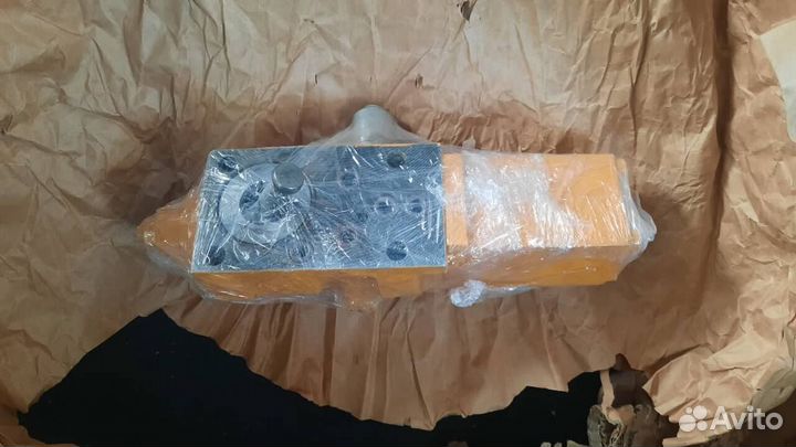 Регулятор Liebherr 9074720