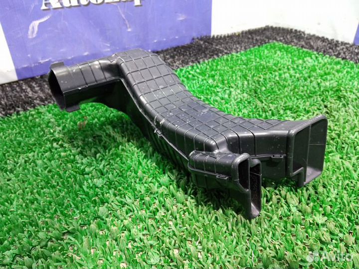 Воздуховод отопителя правый Lexus LX570